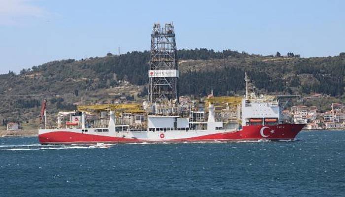 Fatih Sondaj Gemisi, Çanakkale Boğazı'ndan Geçti