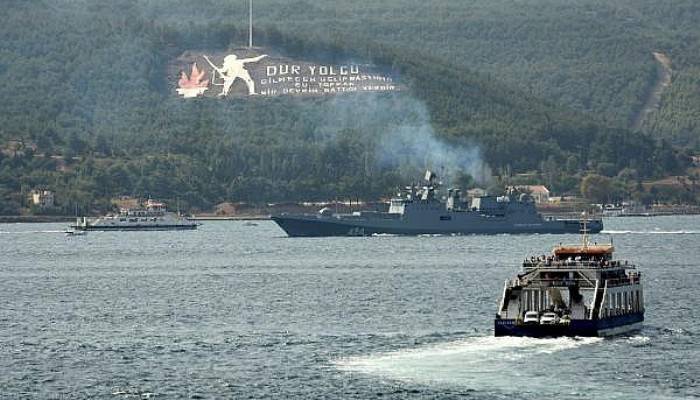 Rus Savaş Gemileri Peş Peşe, Çanakkale Boğazı'ndan Geçti