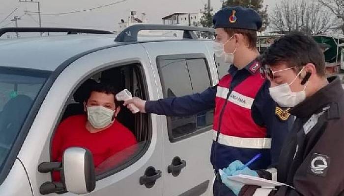 Turizm cenneti Bozcaada’ya Geçişlerde Koronavirüs Kontrolü