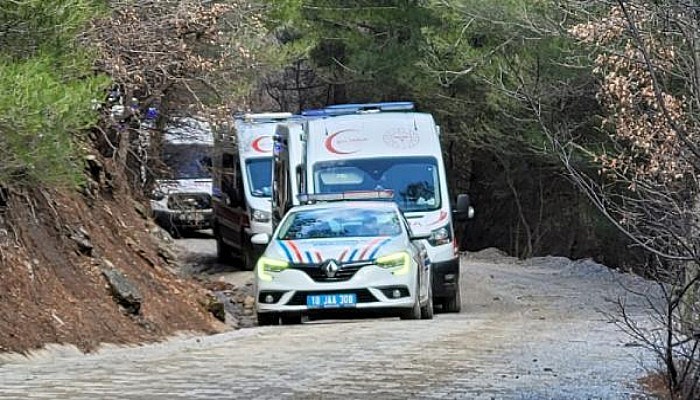 Kazdağları'nda Mahsur Kalan 17 Asker İle 4 Belediye İşçisi 16 Saat Sonra Kurtarıldı 