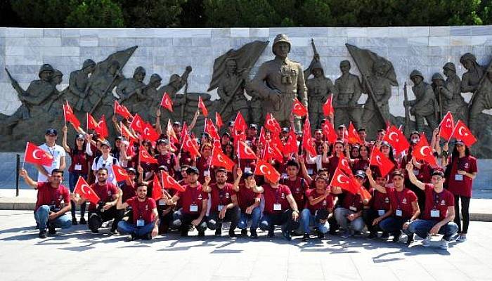 Şehit Çocukları Gelibolu Yarımadası'nda