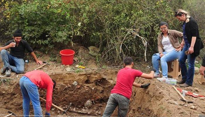 Şeftali Bahçesinden Roma Dönemi Kilisesi Çıktı