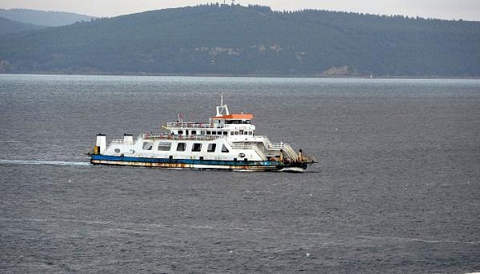 Gökçeada ve Bozcaada'ya Tüm Feribot Seferleri İptal Edildi