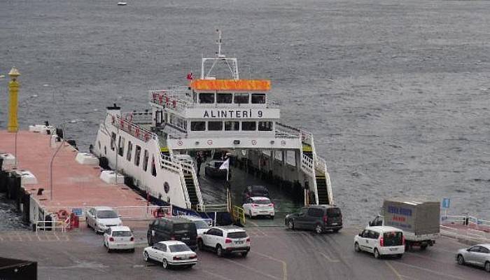 Gökçeada-Kabatepe Feribot Seferlere 'Fırtına' Engeli