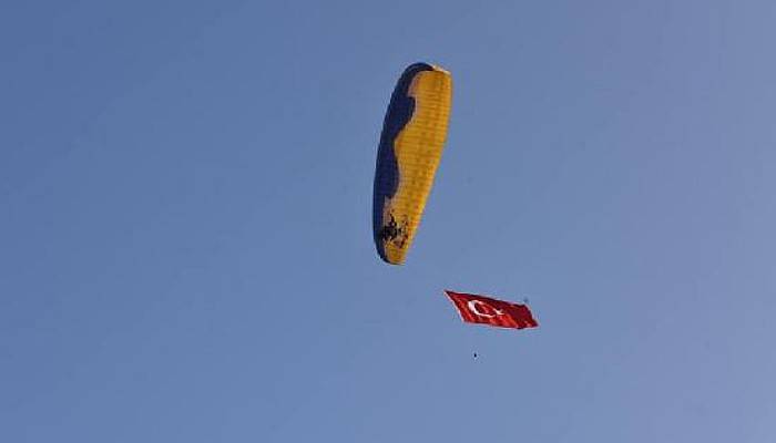 Cumhuriyet Coşkusu Çan Semalarında Yaşandı