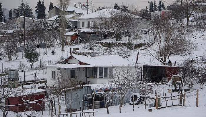 Çanakkale'de Kar Yağışı Etkili Oldu