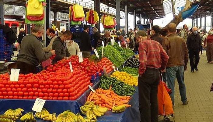 Vaka Sayısında Birinci Çanakkale'de, Kısıtlama Öncesi Alışveriş Yoğunluğu