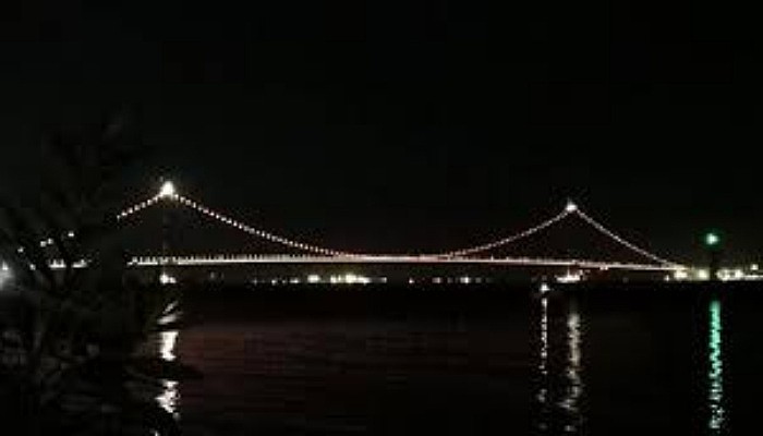 1915 Çanakkale Köprüsü Turuncu Renkle Işıklandırıldı