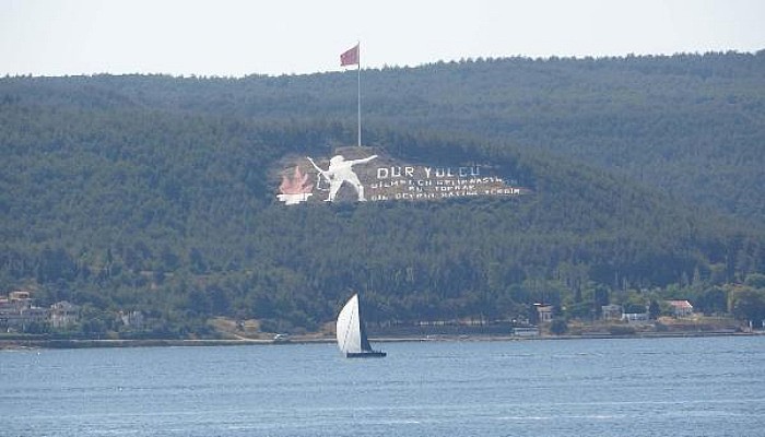 TAYK 51'inci Yıl Deniz Kuvvetleri Kupası Yarışçıları, Çanakkale Boğazı'ndan Geçti