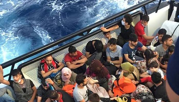 Ayvacık Açıklarında Sürüklenen Teknedeki 145 Kaçak Göçmen Kurtarıldı
