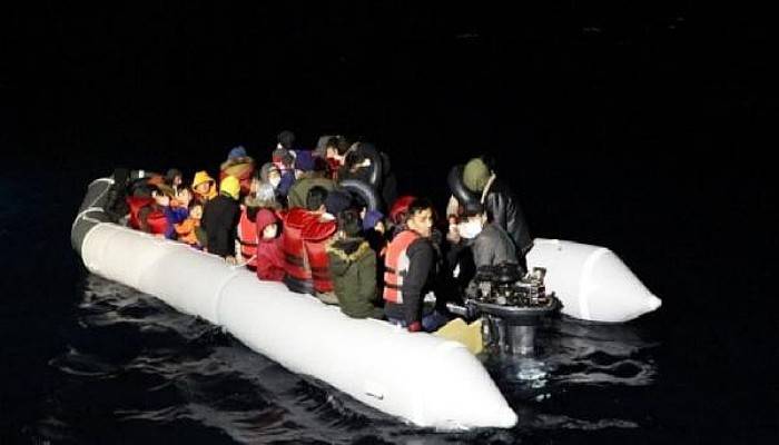 Yunanistan'ın Ölüme Terk Ettiği 44 Kaçak Göçmen Kurtarıldı
