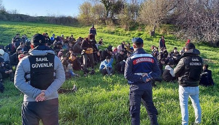 İtalya'ya Gitmek İsteyen 123 Kaçak ve 2 Afgan Organizatör Filikada Yakalandı