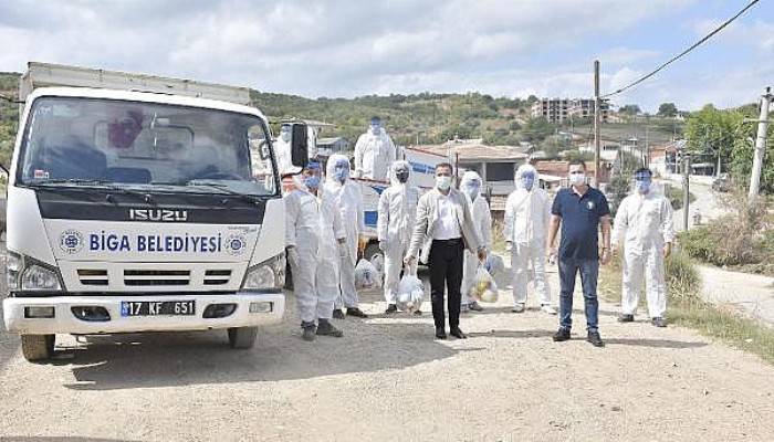 Biga Belediyesi'nden Karantinadaki Turan Mahallesi Sakinlerine Erzak Yardımı