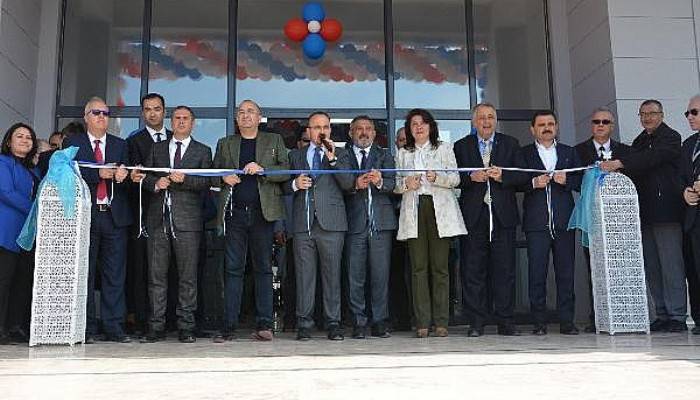 ÇOMÜ'de Yeni Eğitim Fakültesi Binası Hizmete Açıldı