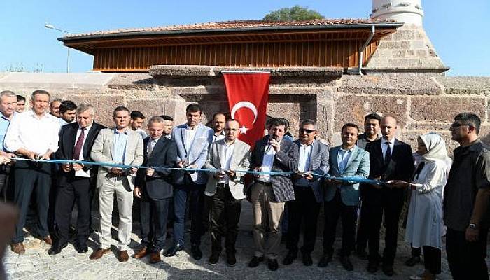 Bayramiç'te Restore Edilen Taşköprü Camii İbadete Açıldı