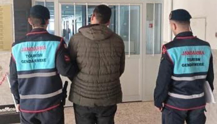 42 Kaçak Göçmen Yakalandı, Organizatör Meslekten İhraç Uzman Çavuş Tutuklandı