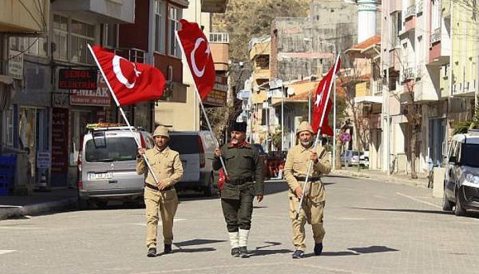 Şehitler İçin Çanakkale'ye Yürüyen Gazi Torunu, Eceabat'a Ulaştı