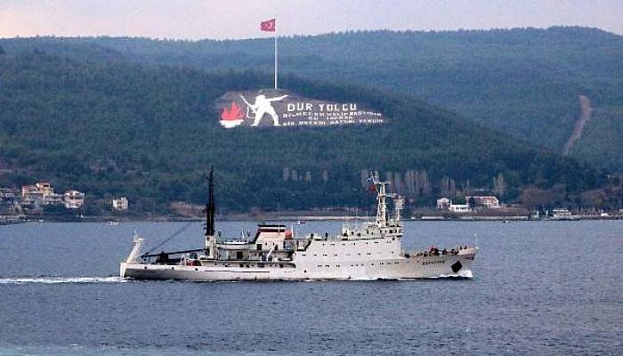 Rus Araştırma ve İstihbarat Gemisi, Çanakkale Boğazı'ndan Geçti