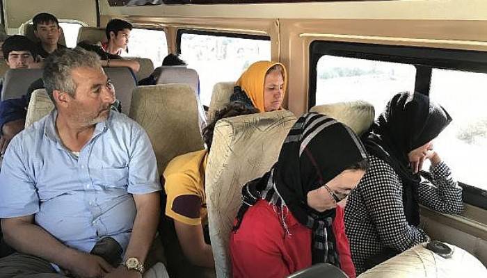 Ayvacık'ta 98 Kaçak Göçmen Yakalandı
