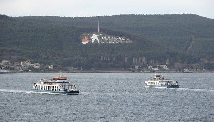 Gökçeada ve Bozcaada'ya Yarınki Feribot Seferleri İptal Edildi