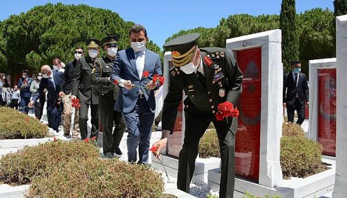 Çanakkale Şehitler Abidesi'nde 15 Temmuz Anması