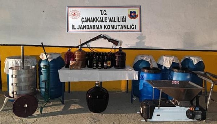 Gökçeada'da, Bağ Evinde 1355 Litre Sahte Şarap Ele Geçirildi