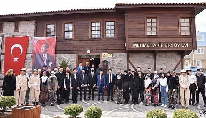 İstiklal Marşı’nı, Mehmet Akif Ersoy Evi ve Müzesi’nde Okudular