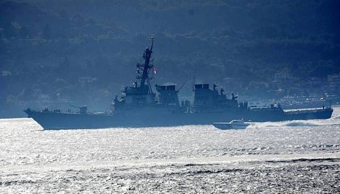 ABD Savaş Gemisi 'USS Ross' Çanakkale Boğazı’ndan Geçti