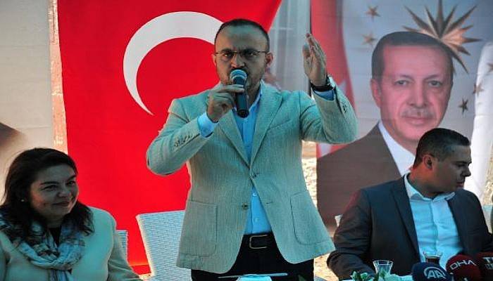 AK Partili Turan: Bunlar O Papazı Değil, Erdoğan'ı İstiyorlar