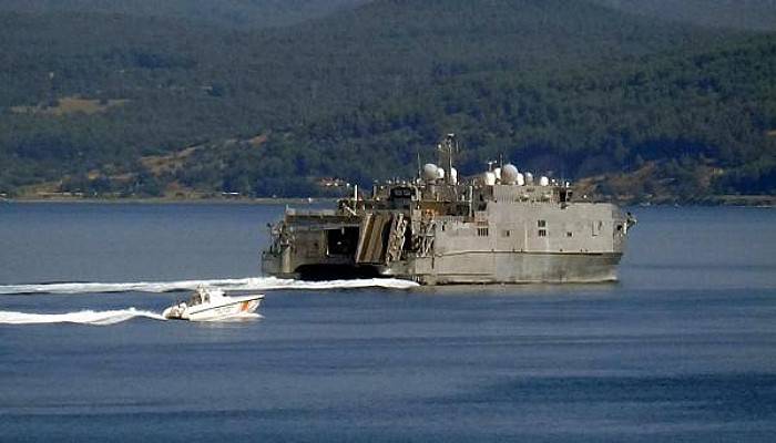 ABD Savaş Gemisi ‘USNS Yuma’, Çanakkale Boğazı’ndan Geçti