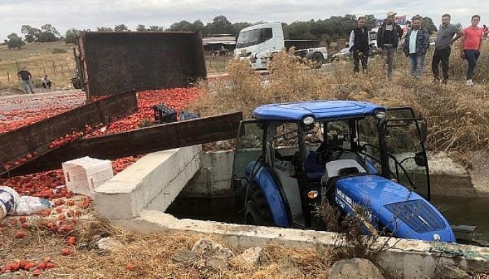 TIR'ın Çarptığı Traktör Su Kanalına Uçtu: 2’si Ağır 5 Yaralı