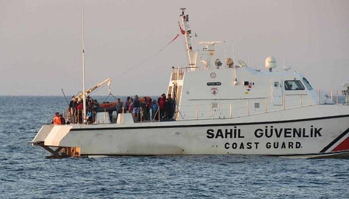 Ayvacık'ta 118 Kaçak Göçmen Yakalandı