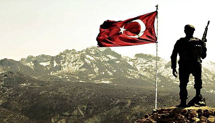 'Söz Konusu Vatansa, Gerisi Teferruattır'