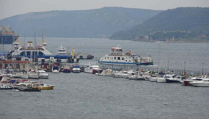 Gökçeada ve Bozcaada'ya Yarınki Feribot Seferleri İptal Edildi