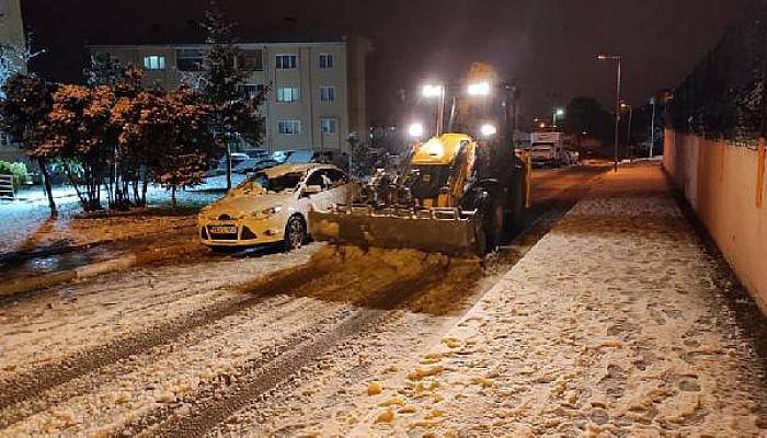 Biga Belediyesinde Kar Mesaisi