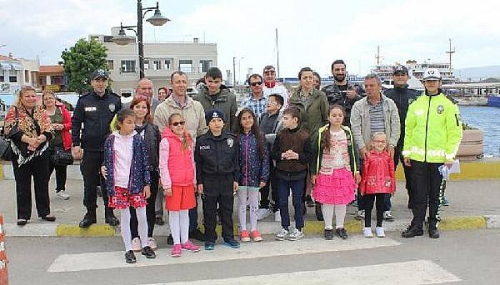 Görme Engelli Öğrencilerle, 'Öncelik Hayatın, Öncelik Yayanın' Uygulaması