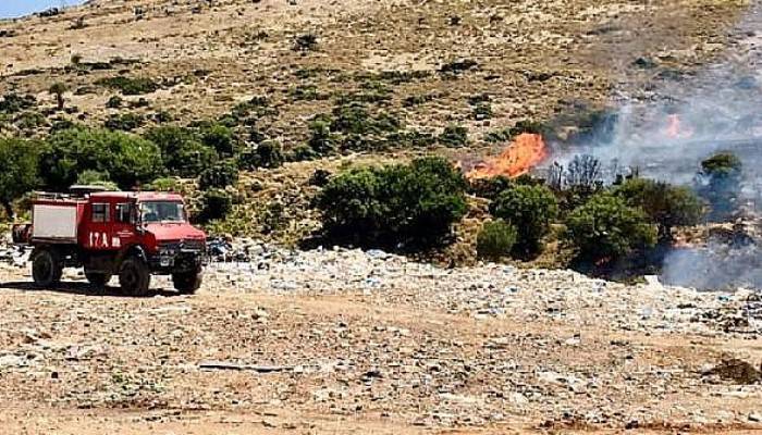 Gökçeada'da Çöplük Yangını Ormana Sıçramadan Söndürüldü