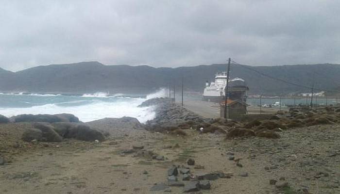 Çanakkale'de Adalara Ulaşıma Poyraz Engeli