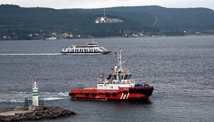 Çanakkale'de Fırtına Uyarısı Nedeniyle Bazı Deniz Seferleri İptal Edildi