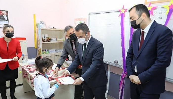Çanakkale’de 71 Bin 908 Öğrenci Karne Aldı