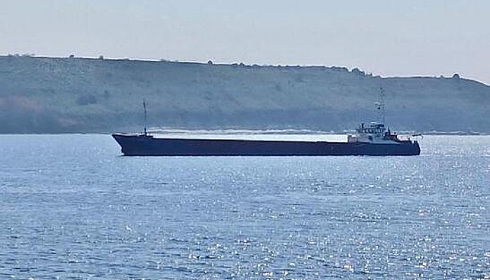 Demir Yüklü Gemi, Çanakkale Boğazı'nda Karaya Oturdu