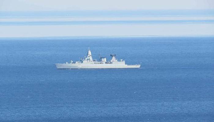 NATO Gemisi, Kuzey Ege'de Kaçak Geçişlere Karşı Devriye Görevi Yapıyor