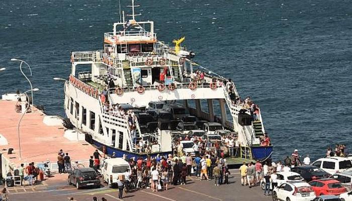 Çanakkale'de Dönüş Yoğunluğu Erken Başladı