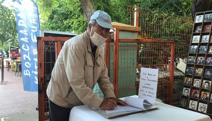 Bozcaadalılar, Tayini Çıkan Kaymakam İçin Kampanya Başlattı