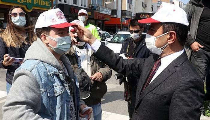 Valisi Aktaş, Yaya Geçidini Kırmızıya Boyadı