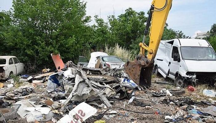 Araçları Ezip, Çalanlara 1 Tutuklama