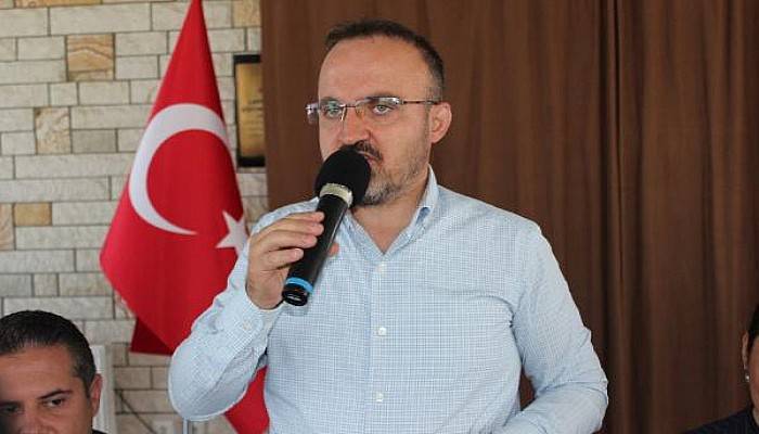 AK Parti'li Turan: Kıbrıs’ta Garantörlük Hakkı Olmayanların Ne İşi Var