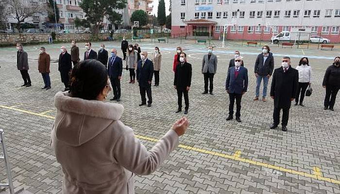 Çanakkale'de Tüm Okullarda İstiklal Marşı Okundu