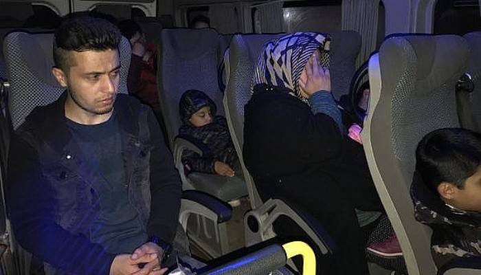 Ayvacık'ta 19 Kaçak Yakalandı