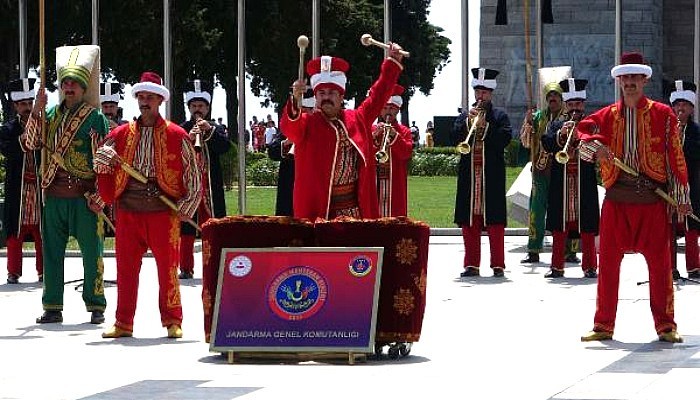Jandarma Mehteran Birliği'nden Şehitler Abidesi'nde Konser